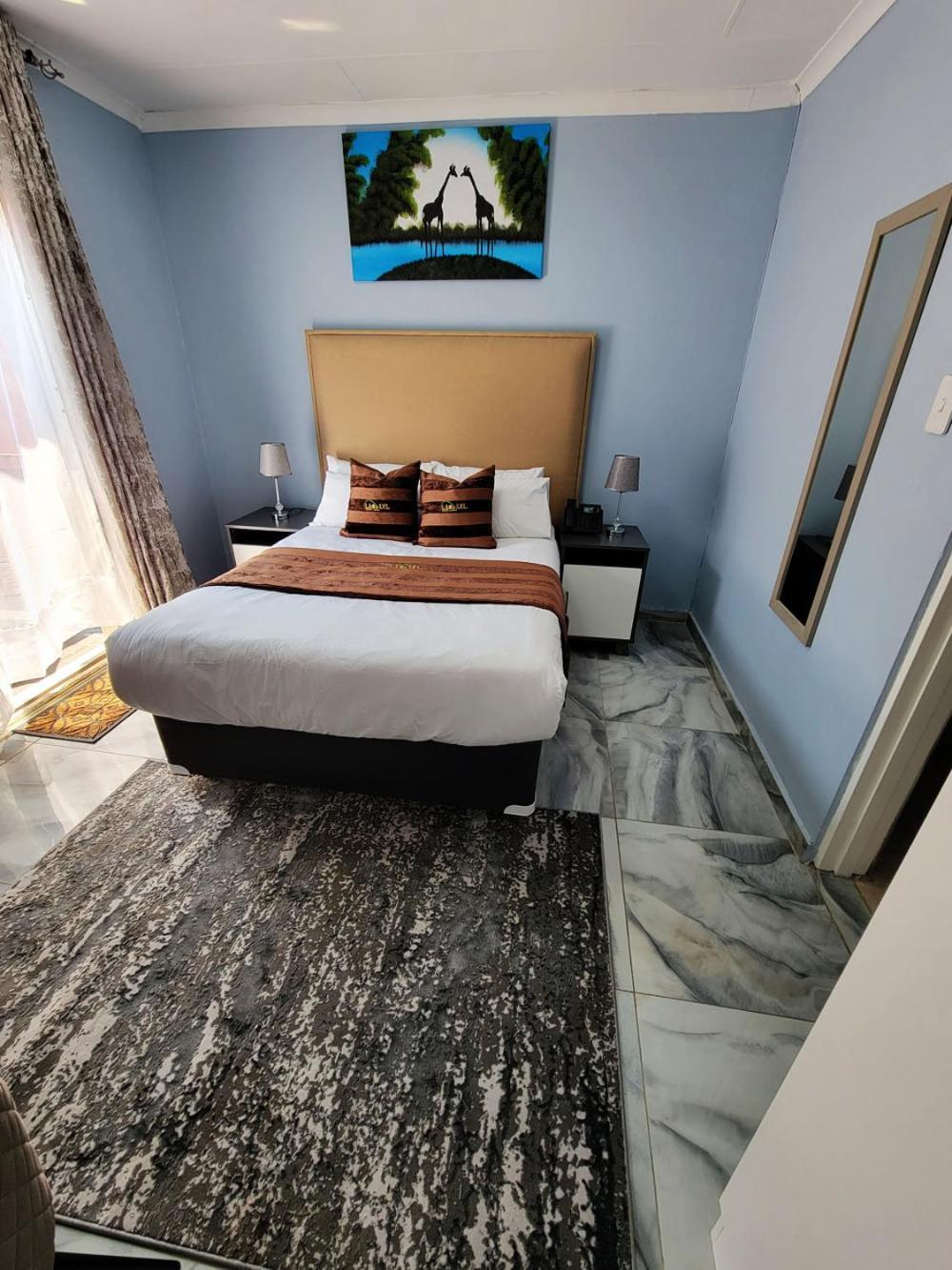 La-Nuel Guest Lodge 博克斯堡 外观 照片